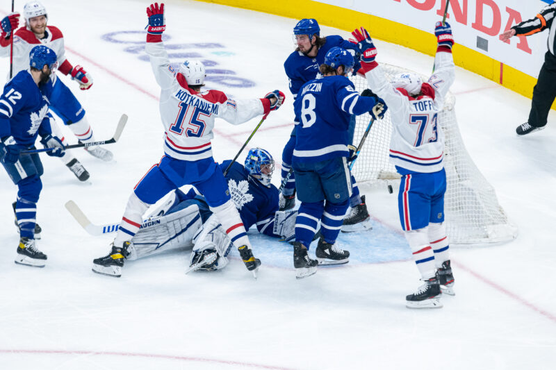 Jesperi Kotkaniemi teki maalin Torontoa vastaan