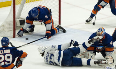 Ryan Pulock teki sarjan isoimman torjunnan.
