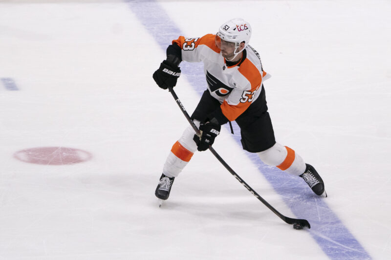 Shayne Gostisbehere pelasi pitkään Flyersissa.