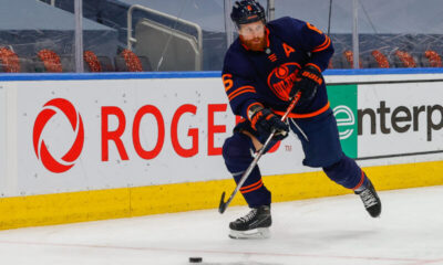 Adam Larsson pelasi viisi kautta Edmonton Oilersin riveissä.