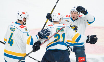 HK Sotshi tuulettaa maalia.