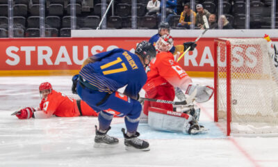 Pavol Skalicky iskee Lukolle osuman Lausannessa.