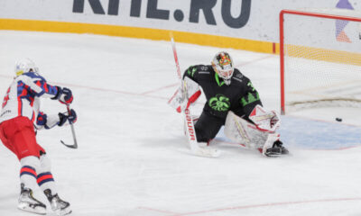 Sergei Plotnikov ohitti Janne Juvosen.