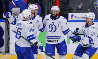 Dynamo juhlii maalia.