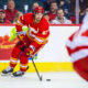 Calgary Flamesin huippusentteri Sean Monahan lonkkaleikkaukseen.
