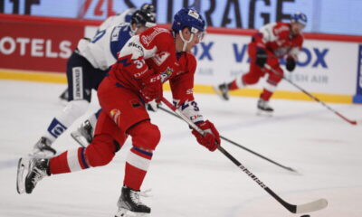 Tshekin Jakub Vrana edustaa Detroit Red Wingsiä NHL:ssä.