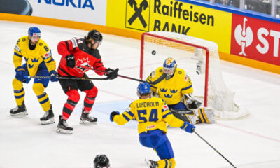 Kanada juhli voittoa Ruotsista MM-puolivälierässä.