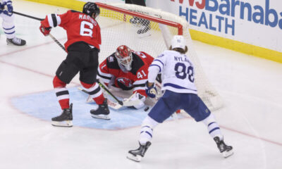Toronto Maple Leafs kaatoi New Jersey Devilsin ja katkaisi 13 ottelun voittoputken.