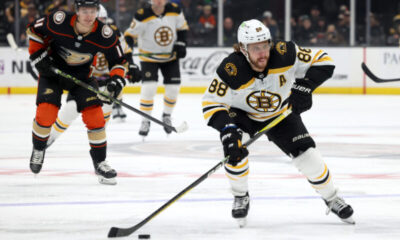 Boston Bruinsin supertähti David Pastrnak.