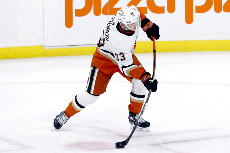 Anaheim Ducksin ruotsalaishyökkääjä Jakob Silfverberg.