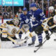 Boston Bruinsin maalivahti Linus Ullmark Toronto Maple Leafsia vastaan.