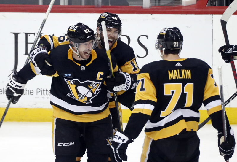 Pittsburgh Penguins nousi Sidney Crosbyn johdolla upeaan voittoon.