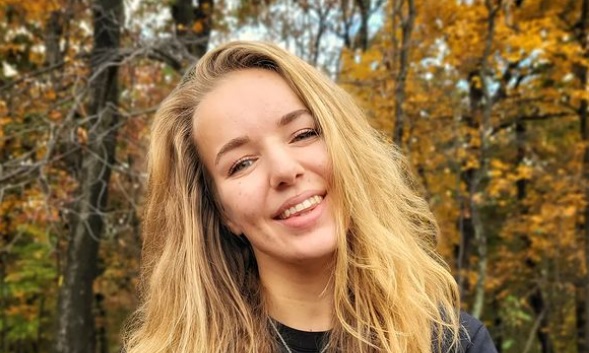 Suomalainen maalivahti Eveliina Mäkinen tyylikkäänä New Yorkissa: kuva!