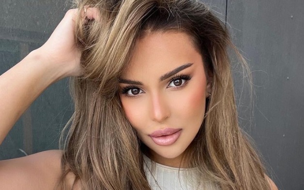 Kiekkoilija Jeffrey Lawmanin Sara-rakas esitteli pyllynsä tiukassa romperissa: kuvat!