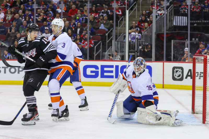 New York Islandersin maalilla pelannut Cory Schneider lopetti uransa.