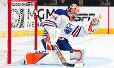 Edmonton Oilersin Stuart Skinner torjui uransa ensimmäisen nollapelin pudotuspeleissä.